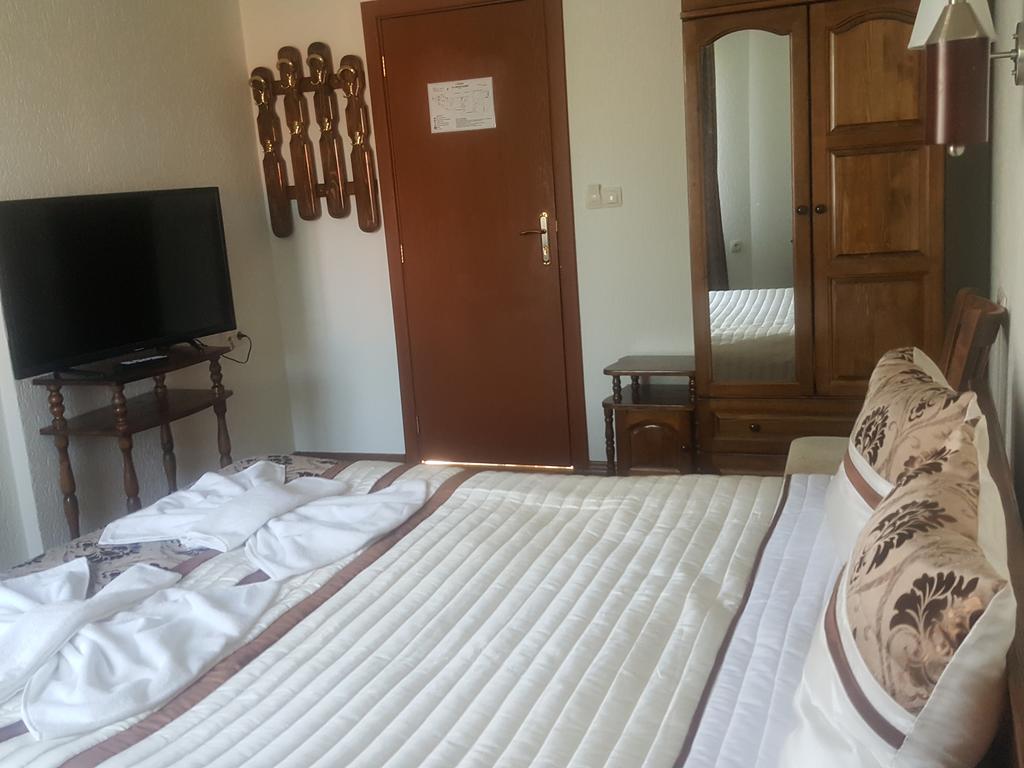 Guesthouse Nefertiti سموليان المظهر الخارجي الصورة
