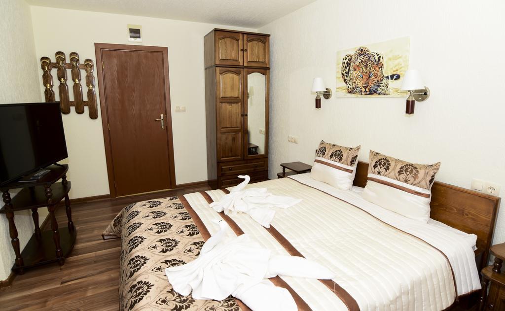 Guesthouse Nefertiti سموليان المظهر الخارجي الصورة
